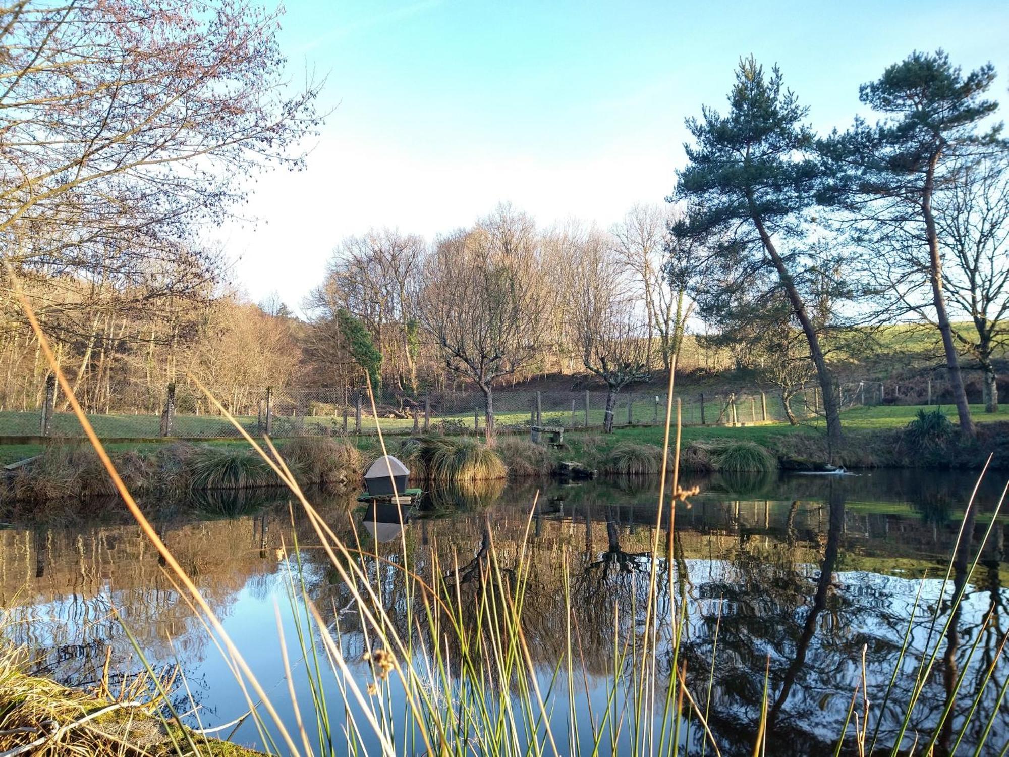 Le Petit Lac Bourganeuf Exterior foto